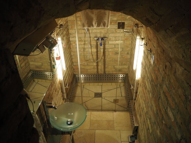 Badezimmer - Ökologisches Gästehaus Luger | © Privat zu Gast in Niederösterreich / Elena Paschinger / www.creativelena.com 