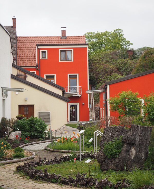Garten - Ökologisches Gästehaus Luger | © Privat zu Gast in Niederösterreich / Elena Paschinger / www.creativelena.com Garten - Ökologisches Gästehaus Luger | © Privat zu Gast in Niederösterreich / Elena Paschinger / www.creativelena.com