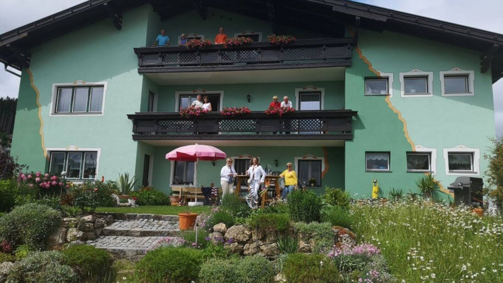 Hausfoto Sommer