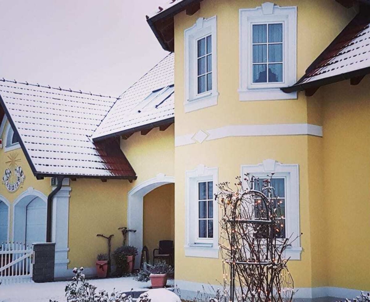 Gästehaus im Winterkleid